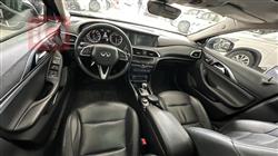 Infiniti Q30